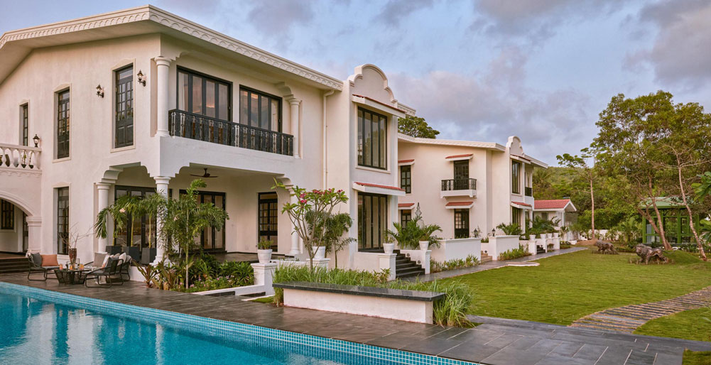 Estate de Frangipani - Villa facade